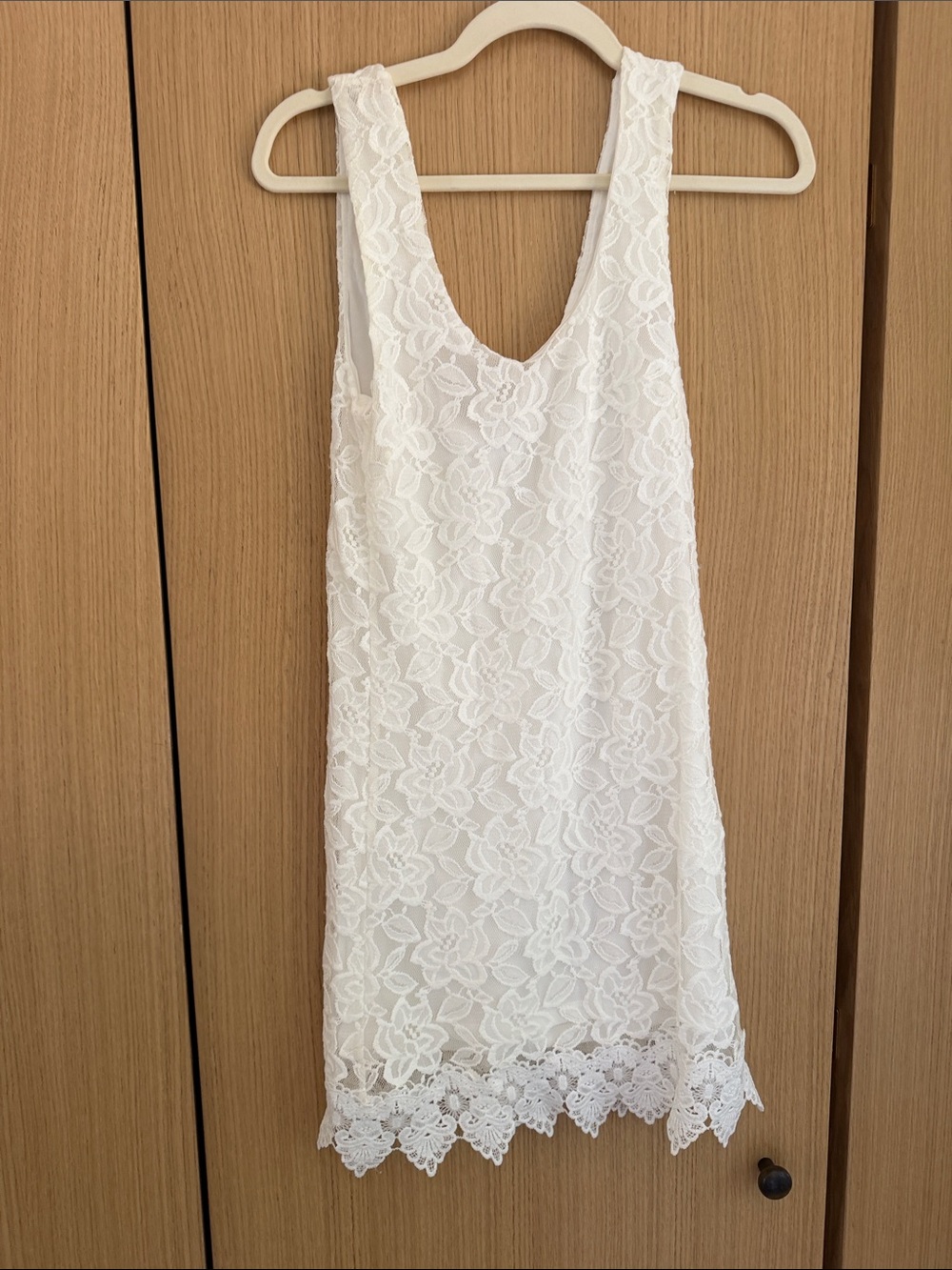 BB Dakota White Lace Sleeveless Dress